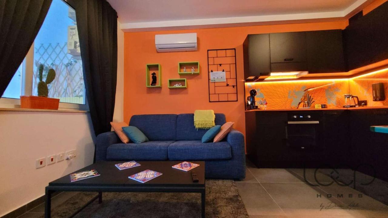 Modern - 50 M From Sea - Free Wi-Fi - Super Cool - Terrace - Fully Air-Conditioned San Pawl il-Baħar Zewnętrze zdjęcie