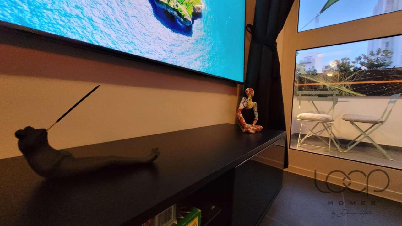 Modern - 50 M From Sea - Free Wi-Fi - Super Cool - Terrace - Fully Air-Conditioned San Pawl il-Baħar Zewnętrze zdjęcie